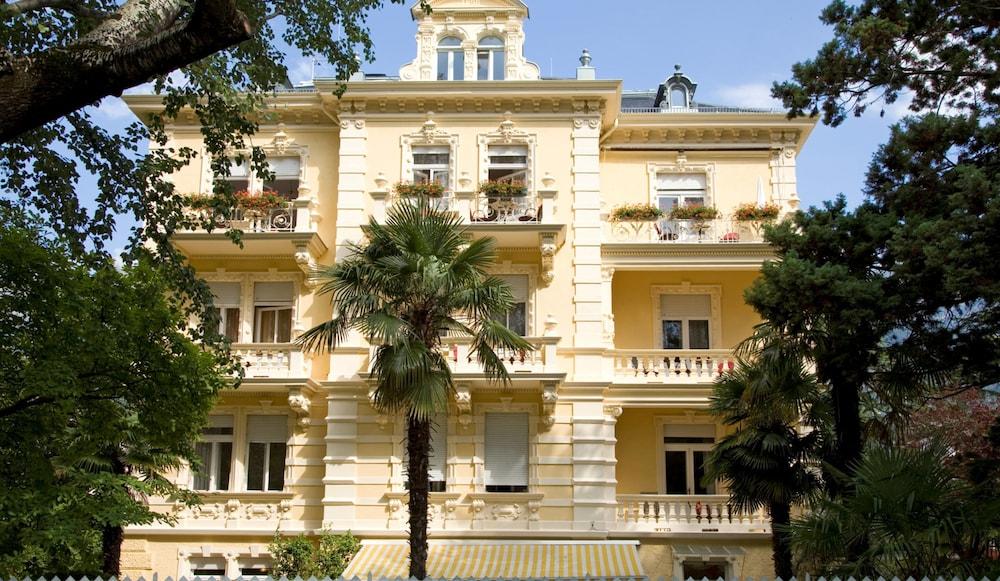 Hotel Villa Westend ميرانو المظهر الخارجي الصورة